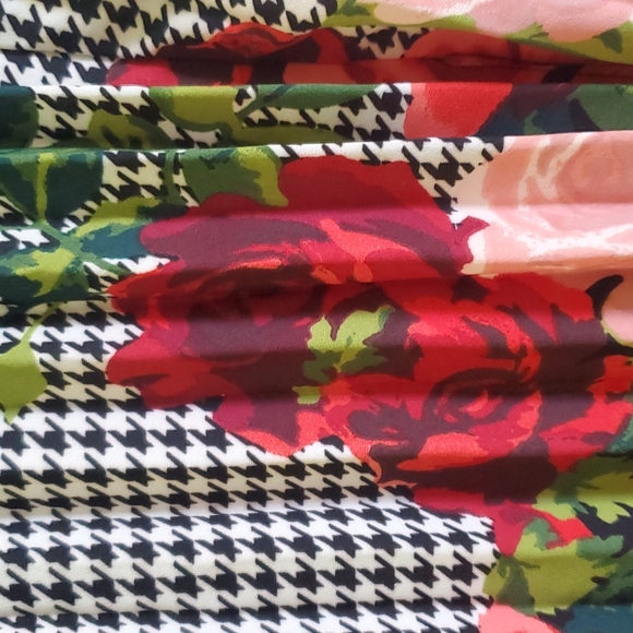 EUC NY & Co skirt - Picture 2 of 8